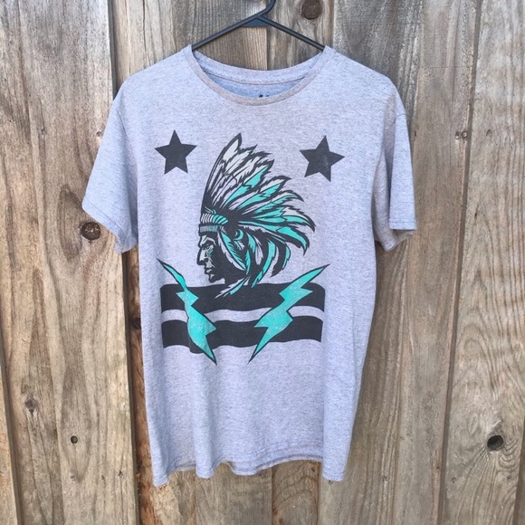 Graphic Tee - Picture 2 of 4